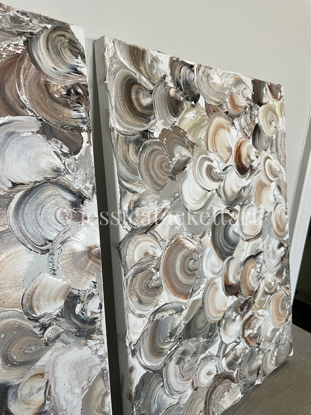 Twin oysters